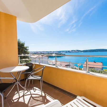 Apartment Labadusa Trogir Exterior foto