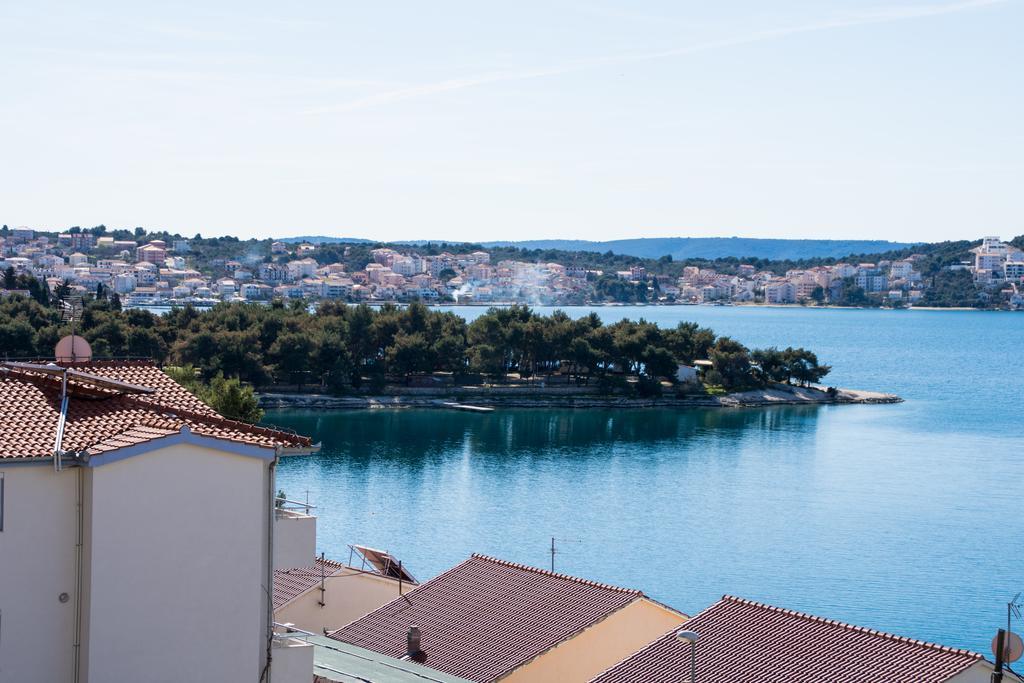 Apartment Labadusa Trogir Exterior foto